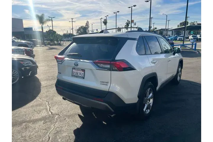 $29403 : Toyota RAV4 Hybrid 2020 AWD image 6