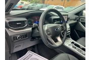 $34984 : Ford Explorer 2024 AWD XLT 4 thumbnail