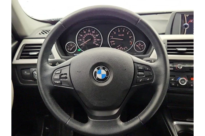 $13998 : BMW 3 Series 2014 320i 4dr S image 10