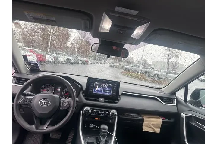 $21940 : Toyota RAV4 2020 XLE 4dr SUV image 8