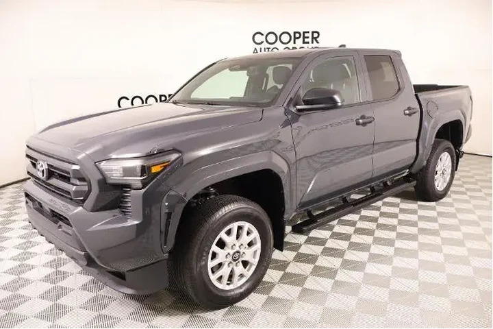 $38335 : Toyota Tacoma 2024 4x4 SR 4d image 9