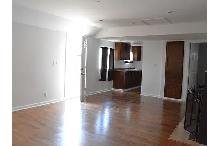 $1100 : Alhambra, CA excelente espacio image 8