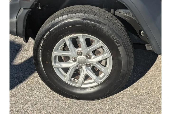 $29995 : Jeep Wrangler 2023 4x4 Sport image 10