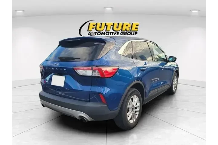 $18997 : Ford Escape 2022 SE 4dr SUV image 3