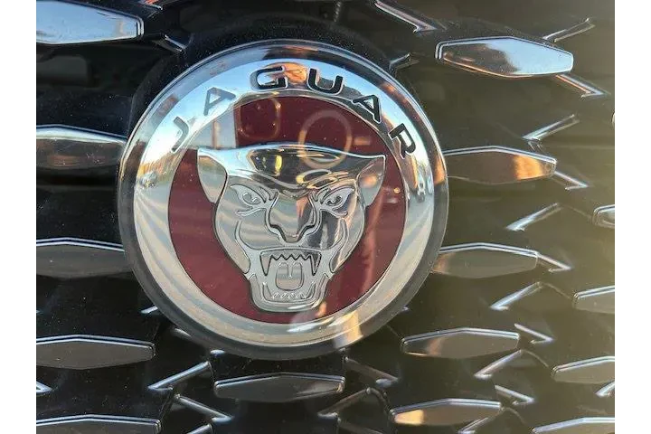 $39850 : Jaguar F-PACE 2023 AWD P250 image 10