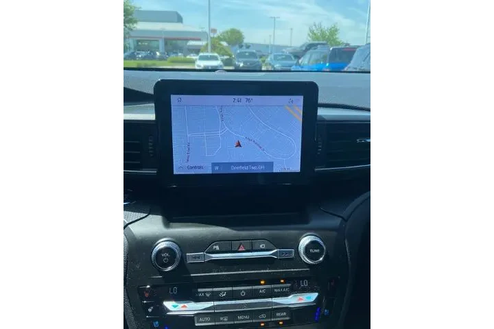 $29575 : Ford Explorer 2020 AWD ST 4d image 8