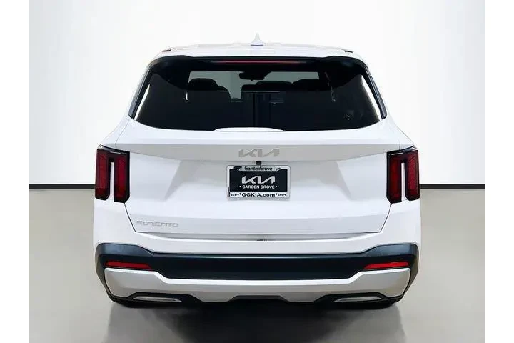 $27384 : Kia Sorento 2024 LX 4dr SUV image 6