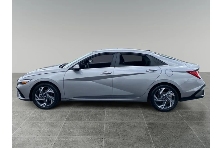 $28642 : Hyundai ELANTRA 2025 SEL Con image 2