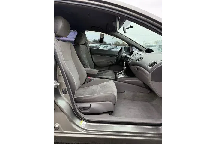 $5499 : Honda Civic 2007 LX 4dr Seda image 5