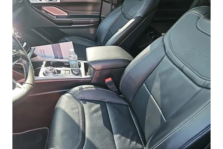 $29040 : Ford Explorer 2020 AWD ST 4d image 3