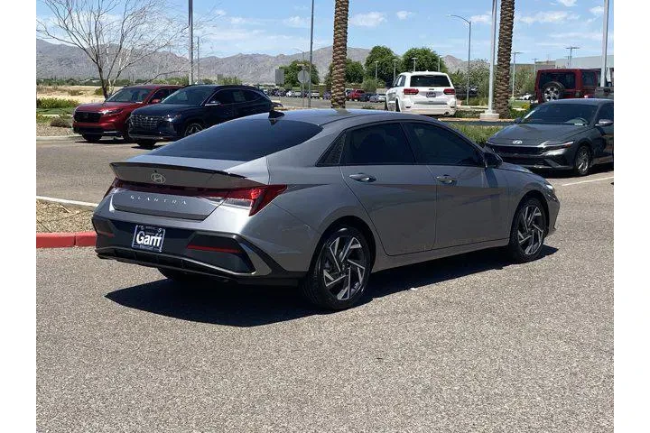 $19988 : Hyundai ELANTRA 2025 SEL Spo image 3