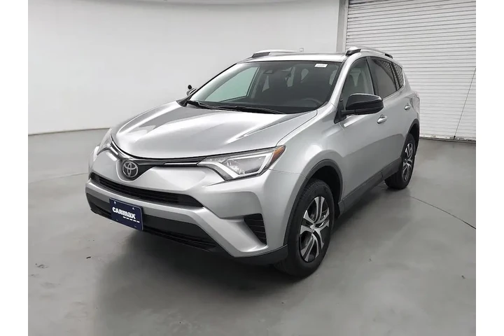 $17998 : Toyota RAV4 2018 LE 4dr SUV image 3