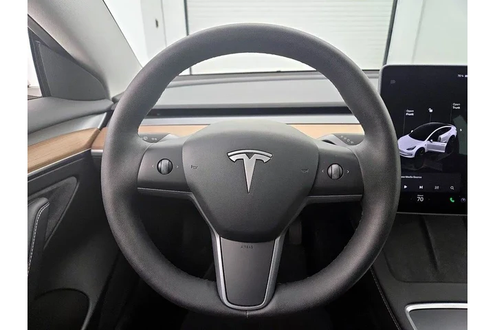 $28998 : Tesla Model 3 2023 4dr Sedan image 10