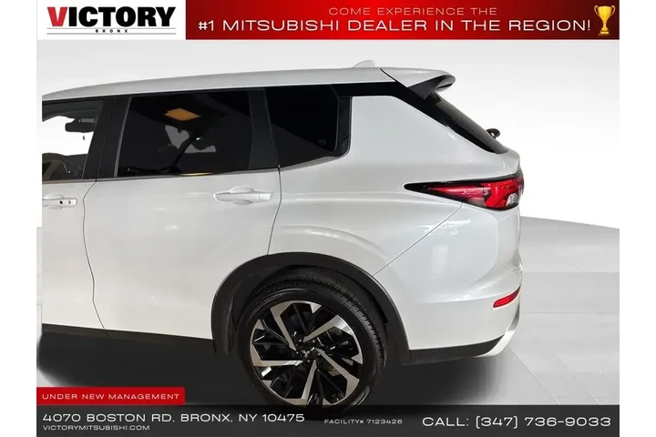 $20695 : Mitsubishi Outlander 2024 SE image 7