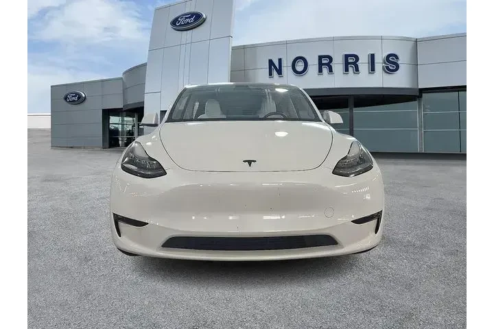$32688 : Tesla Model Y 2023 AWD Long image 4