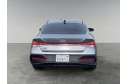 $26211 : Hyundai ELANTRA 2025 SE 4dr thumbnail
