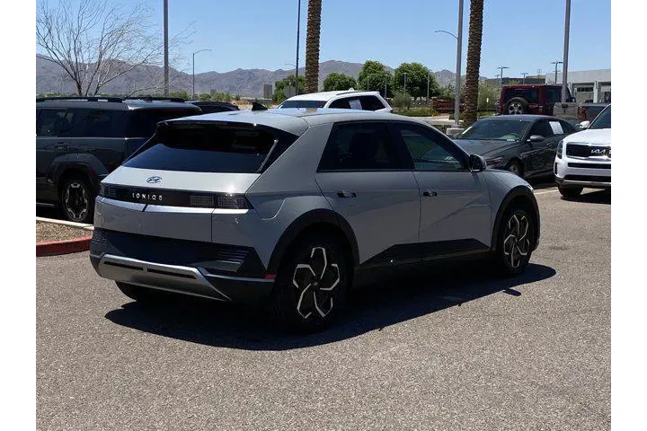 $25990 : Hyundai IONIQ 5 2024 SEL 4dr image 3