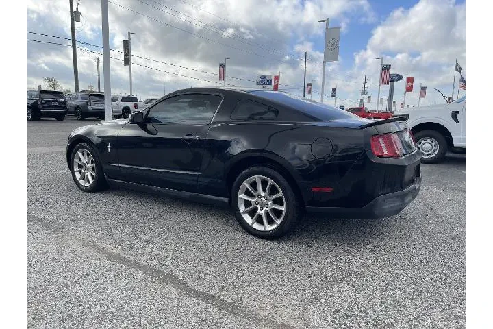 $9481 : Ford Mustang 2010 V6 2dr Fas image 3
