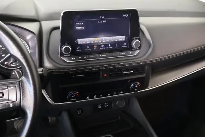 $23138 : Nissan Rogue 2024 SV 4dr Cro image 5