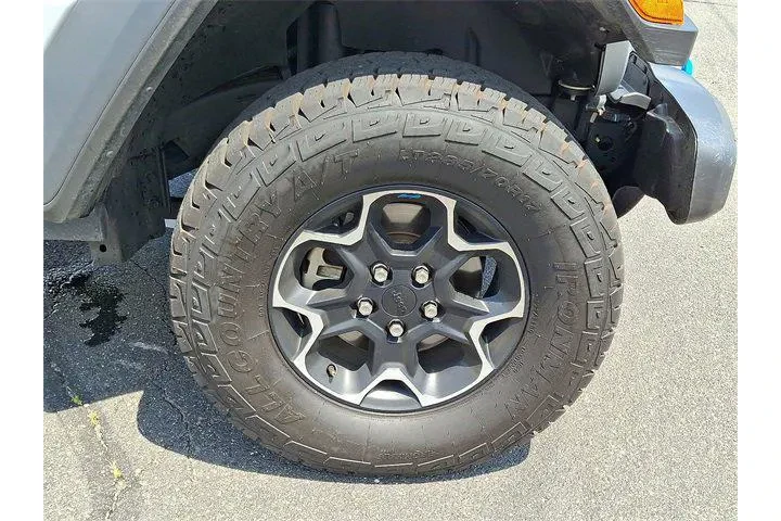 Jeep Wrangler 2023 4x4 Rubic image 8