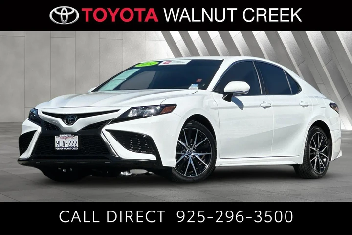 $25900 : Toyota Camry 2024 SE 4dr Sed image 1