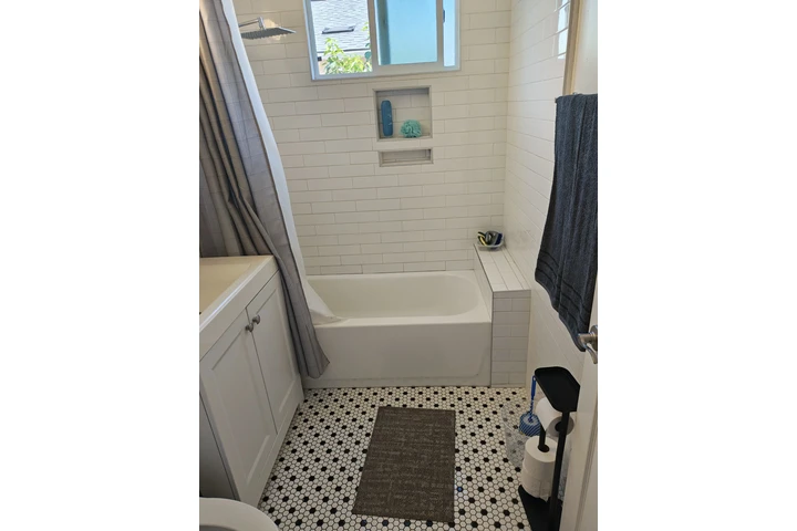 $900 : Se renta recamara para 1 o 2 image 2