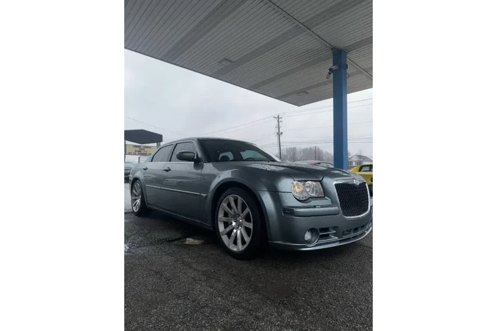 2006 300 SRT-8 image 2