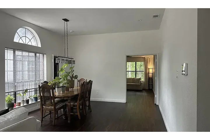 $1800 : HOUSE FOR RENT IN DALLAS TX image 5