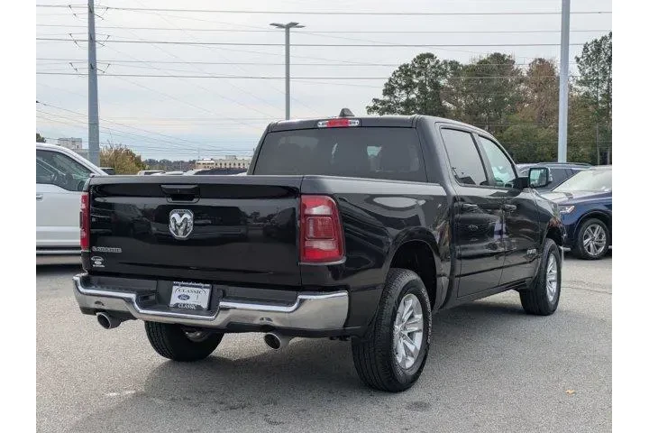 $32995 : Ram 1500 2024 4x2 Laramie 4d image 5