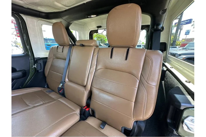 $31977 : 2021 Wrangler 4xe Unlimited S image 10