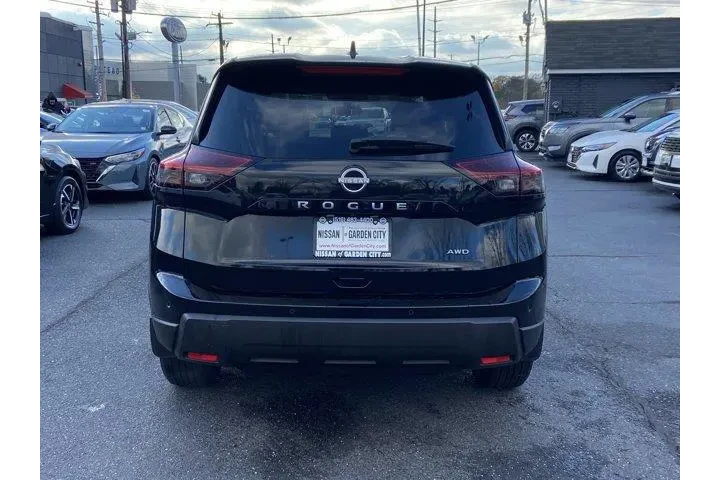 $18087 : Nissan Rogue 2024 AWD S 4dr image 5