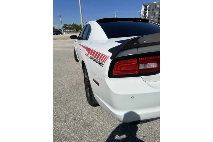 $8800 : 2012 Charger R/T Max image 8