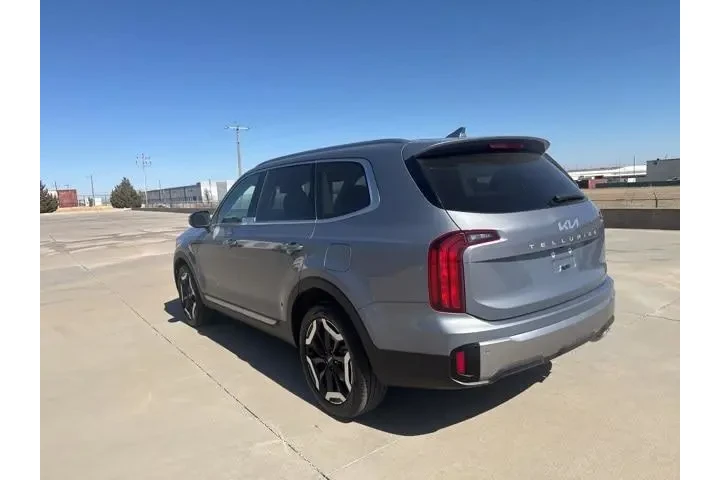 $36603 : Kia Telluride 2025 AWD S 4dr image 7