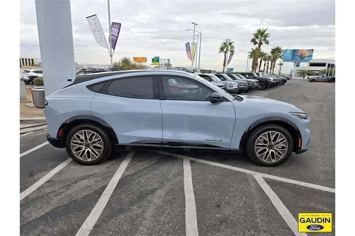 $32900 : Ford Mustang Mach-E 2024 Pre image 8