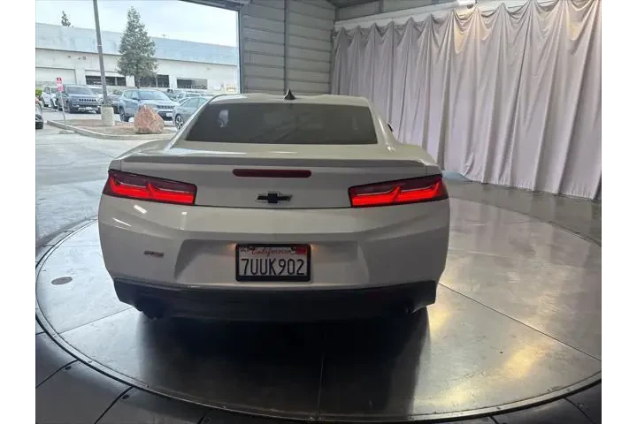 $12970 : Chevrolet Camaro 2017 LT 2dr image 6