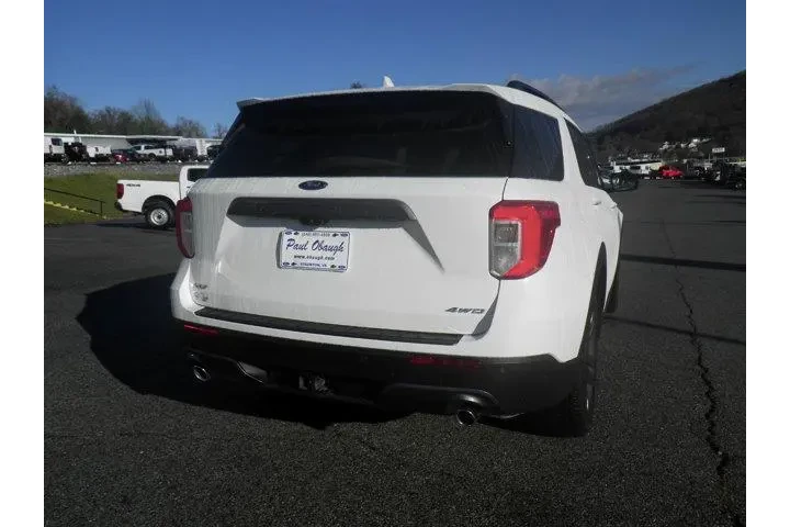 $36980 : Ford Explorer 2023 AWD XLT 4 image 5