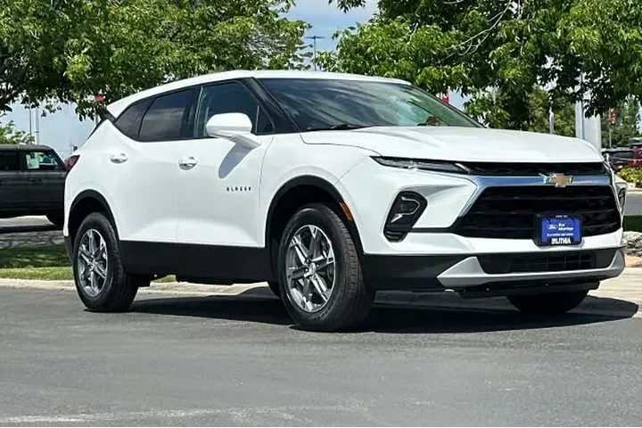 $29995 : Chevrolet Blazer 2025 AWD LT image 9