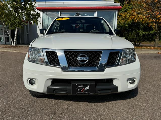 $17498 : 2017 Frontier SV image 3