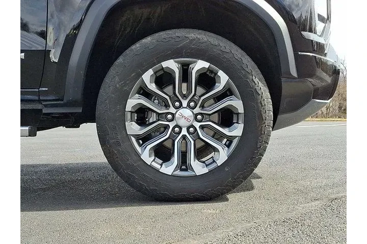 $39995 : GMC Canyon 2023 4x4 Denali 4 image 8