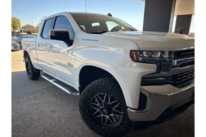$27083 : Chevrolet Silverado 1500 202 image 6