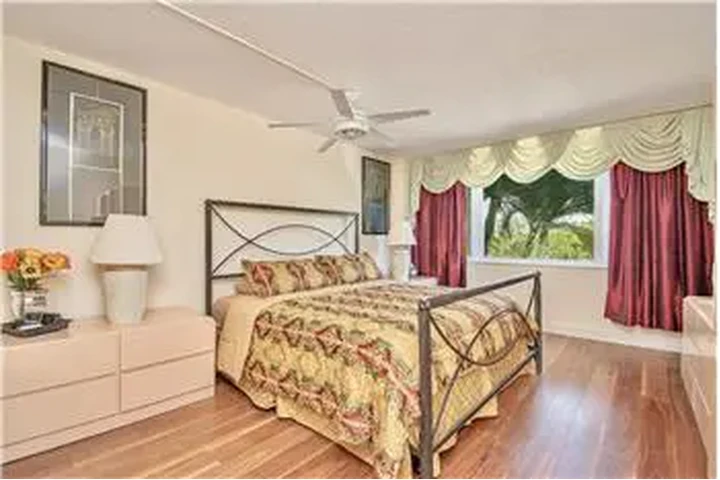 $4290 : Rental property with 3 bedro image 9