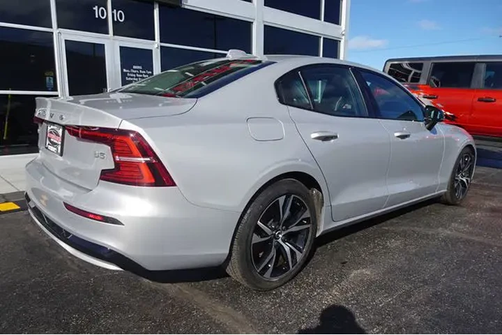 $28999 : 2025 S60 image 8