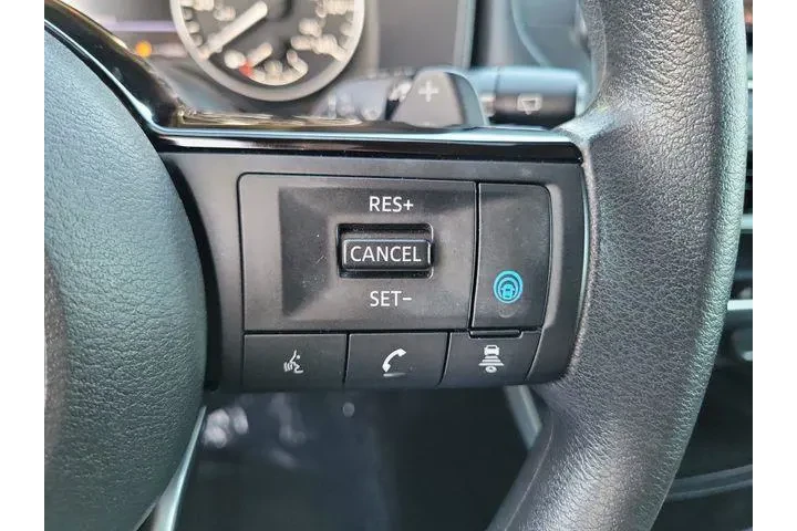 $22900 : Nissan Rogue 2023 SV 4dr Cro image 6