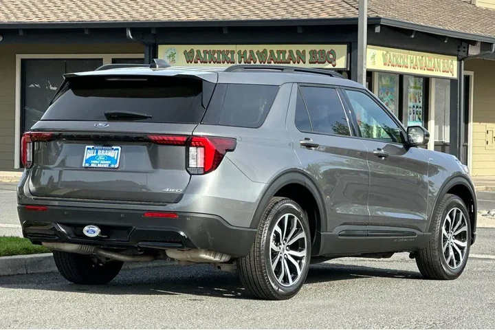 $36699 : Ford Explorer 2025 AWD ST-Li image 3