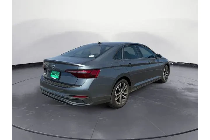 $21158 : Volkswagen Jetta 2024 Sport image 5