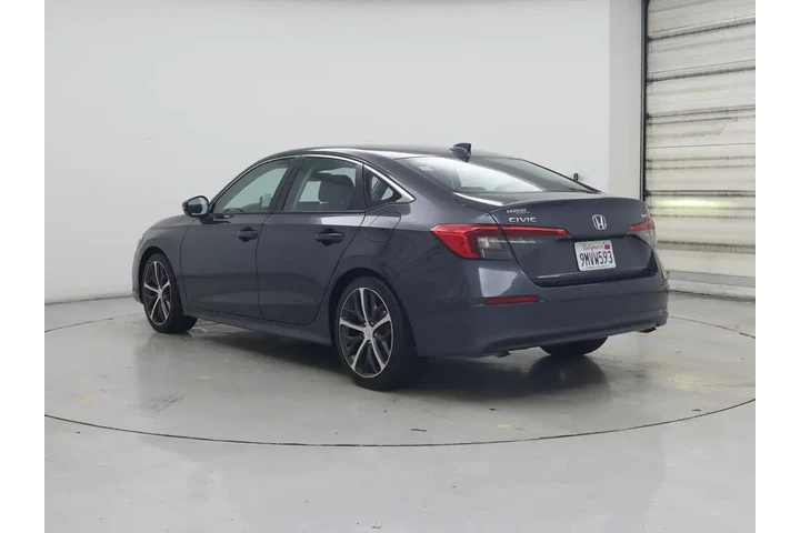 $29998 : Honda Civic 2024 Touring 4dr image 2