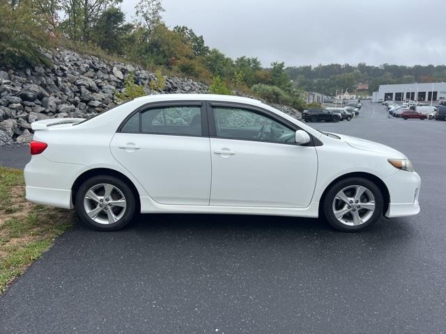 $12998 : PRE-OWNED 2013 TOYOTA COROLLA image 9