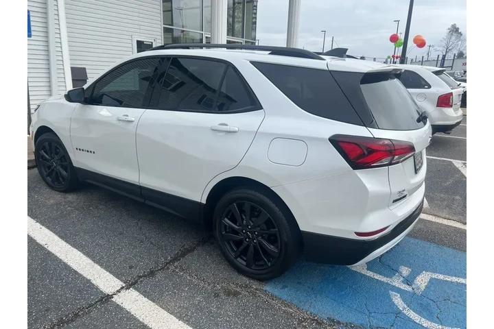 $25991 : Chevrolet Equinox 2024 RS 4d image 3