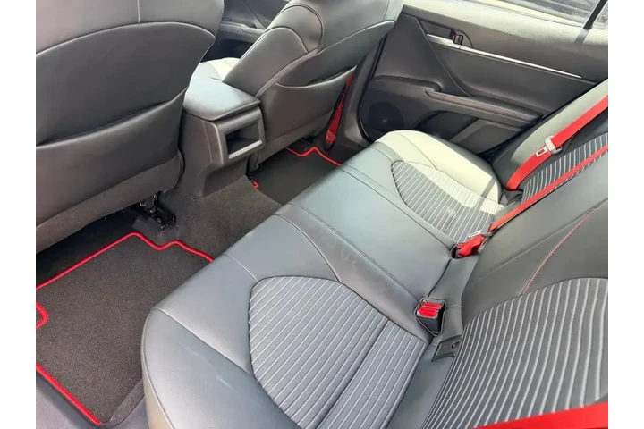 $31991 : Toyota Camry 2022 XSE V6 4dr image 4
