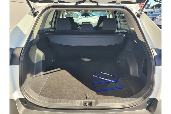 $27888 : Toyota RAV4 2024 AWD XLE 4dr image 10